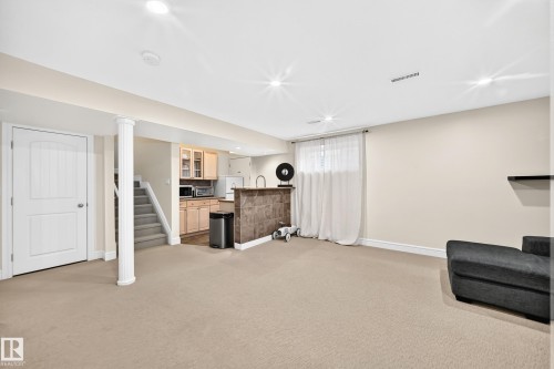 8509 Sloane Crescent, Edmonton, AB 