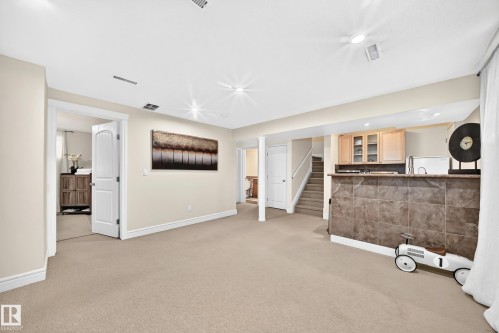 8509 Sloane Crescent, Edmonton, AB 