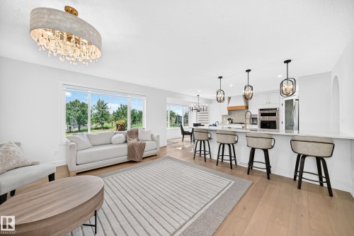 8509 Sloane Crescent, Edmonton, AB 