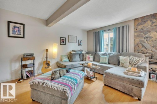 540 Willow Crest, Edmonton, AB 
