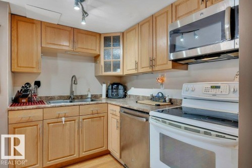540 Willow Crest, Edmonton, AB 
