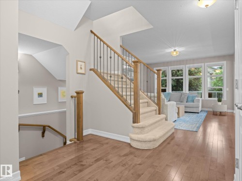2307 Warry Court, Edmonton, AB 