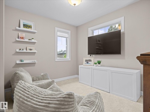 2307 Warry Court, Edmonton, AB 