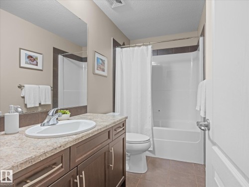 2307 Warry Court, Edmonton, AB 