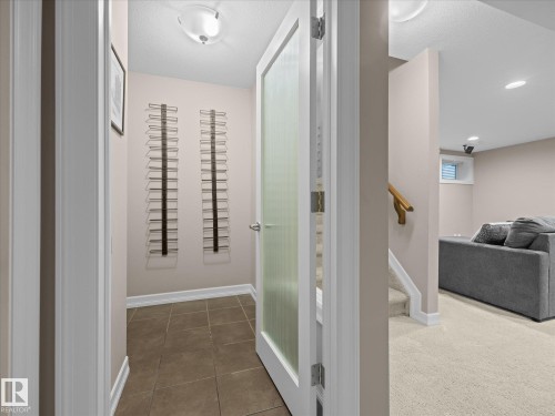 2307 Warry Court, Edmonton, AB 