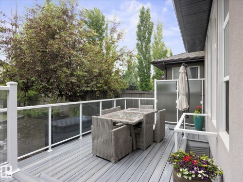 2307 Warry Court, Edmonton, AB 