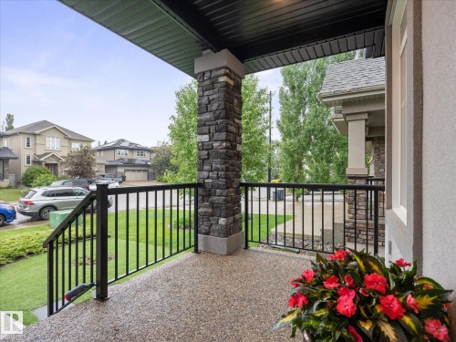 2307 Warry Court, Edmonton, AB 
