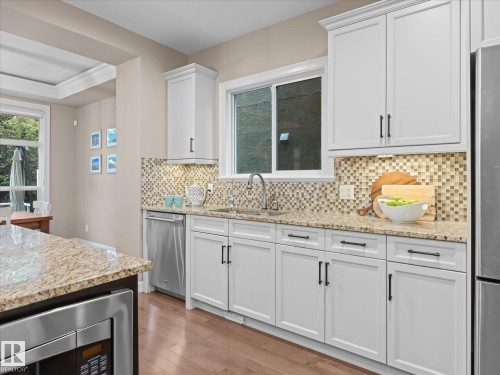 2307 Warry Court, Edmonton, AB 