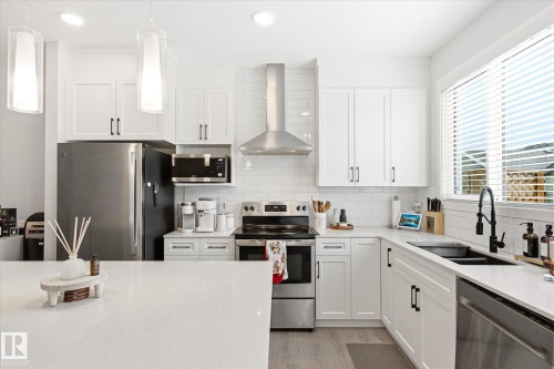 3415 Erlanger Bend, Edmonton, AB 