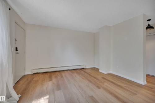 201 7915 112 Avenue, Edmonton, AB 