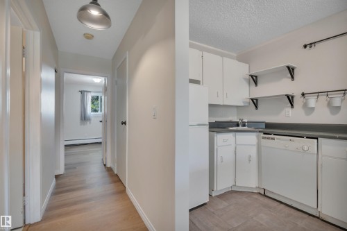 201 7915 112 Avenue, Edmonton, AB 