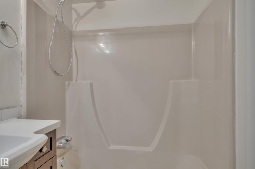 201 7915 112 Avenue, Edmonton, AB 