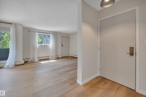 201 7915 112 Avenue, Edmonton, AB 
