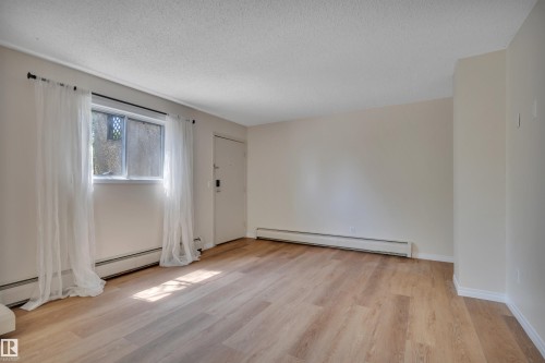 201 7915 112 Avenue, Edmonton, AB 