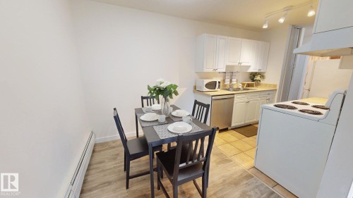 207 11224 116 Street, Edmonton, AB 