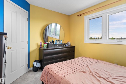 8904 170A Avenue, Edmonton, AB 