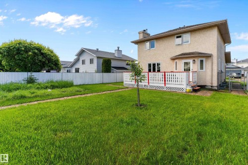8904 170A Avenue, Edmonton, AB 