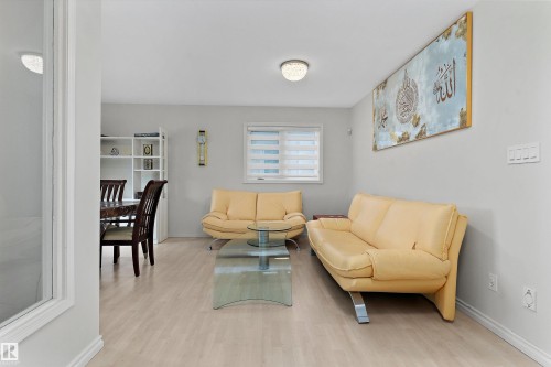 8904 170A Avenue, Edmonton, AB 