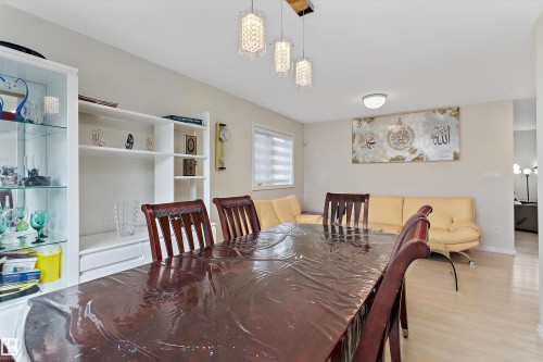 8904 170A Avenue, Edmonton, AB 