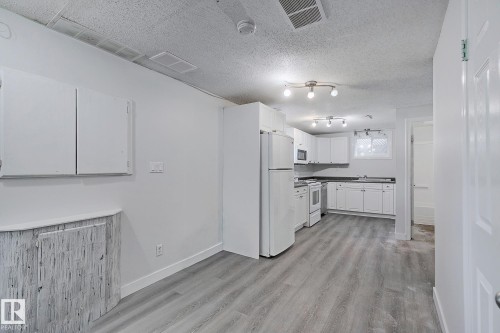 11930 56 Street, Edmonton, AB - Indoor Photo Showing Kitchen