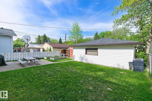 11930 56 Street, Edmonton, AB - Outdoor