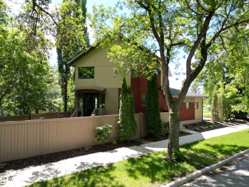 6428 Ada Boulevard, Edmonton, AB 