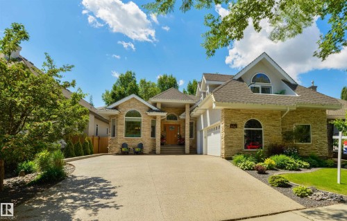 956 Hollingsworth Bend, Edmonton, AB 