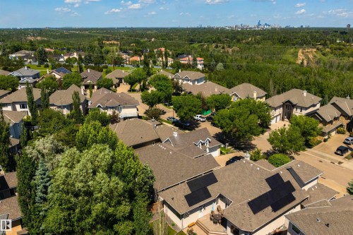 956 Hollingsworth Bend, Edmonton, AB 