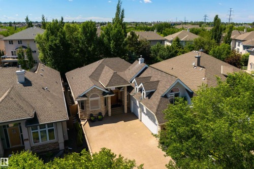 956 Hollingsworth Bend, Edmonton, AB 