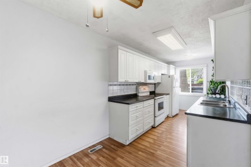 140 Primrose Gardens Gardens, Edmonton, AB 