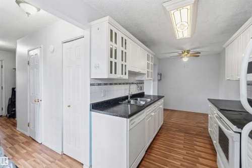 140 Primrose Gardens Gardens, Edmonton, AB 