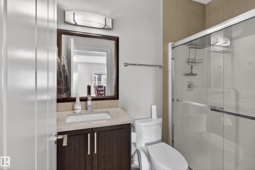 8607 Mayday Wynd, Edmonton, AB - Indoor Photo Showing Bathroom