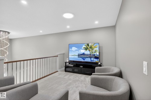 8607 Mayday Wynd, Edmonton, AB - Indoor Photo Showing Other Room