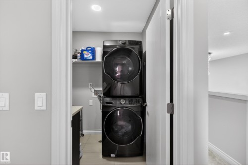 8607 Mayday Wynd, Edmonton, AB - Indoor Photo Showing Laundry Room
