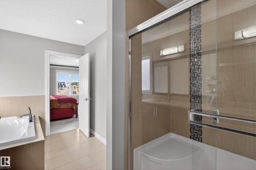 8607 Mayday Wynd, Edmonton, AB - Indoor Photo Showing Bathroom