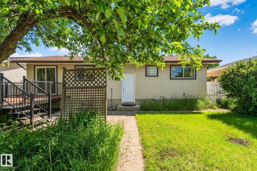 14820 75A Street, Edmonton, AB 