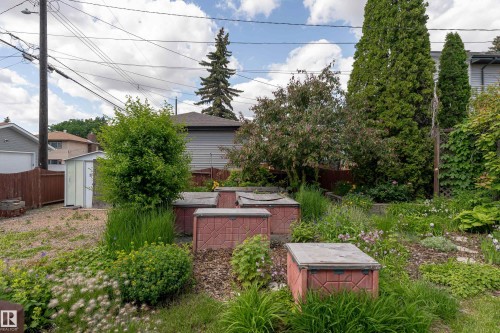 10512 45 Street, Edmonton, AB 
