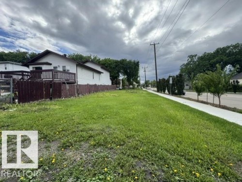 11447 90 Street, Edmonton, AB 