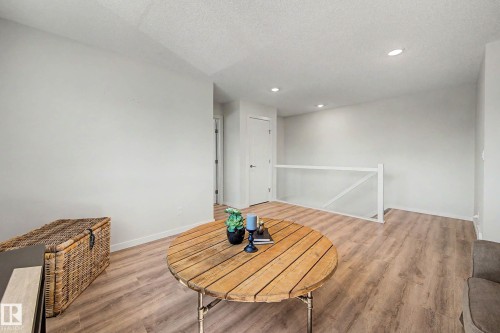 2451 Kelly Circle, Edmonton, AB 