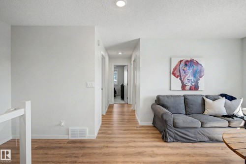 2451 Kelly Circle, Edmonton, AB 
