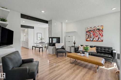 2451 Kelly Circle, Edmonton, AB 