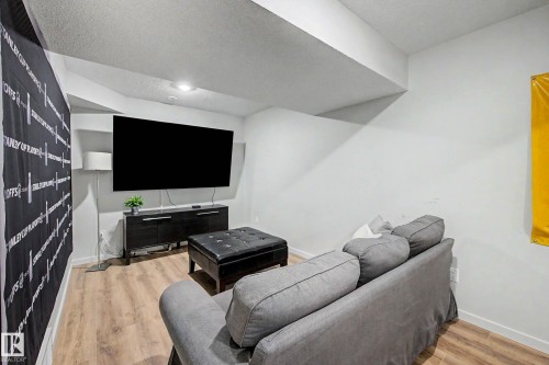 2451 Kelly Circle, Edmonton, AB 