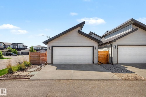 2451 Kelly Circle, Edmonton, AB 