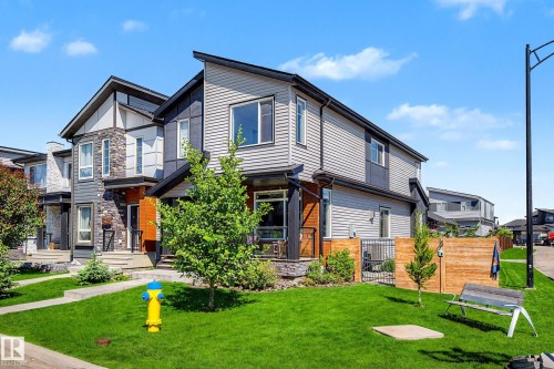 2451 Kelly Circle, Edmonton, AB 
