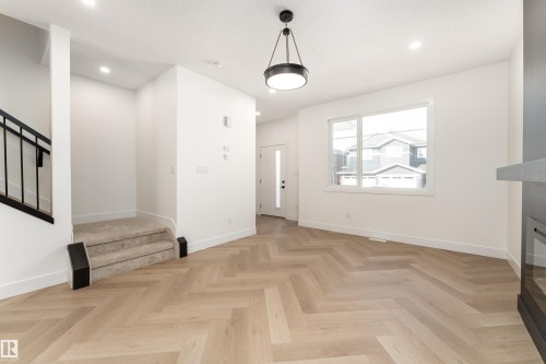 533 Robinson Boulevard, Leduc, AB 