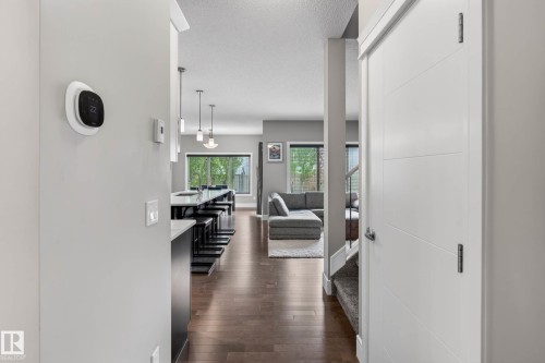 3411 Abbott Way, Edmonton, AB - Indoor Photo Showing Other Room