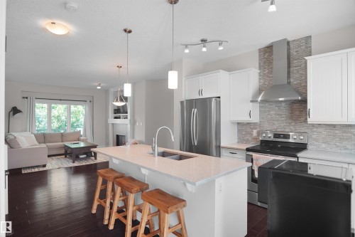 181 Hawks Ridge Boulevard, Edmonton, AB 