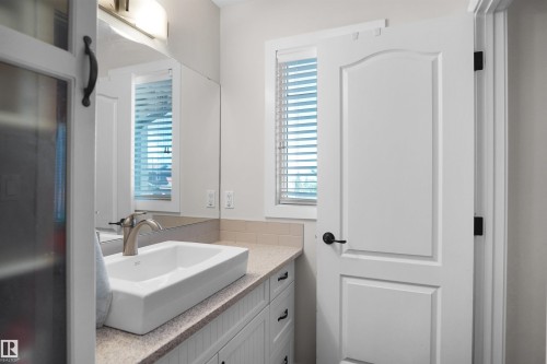 181 Hawks Ridge Boulevard, Edmonton, AB 