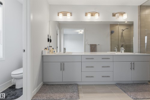 22614 99A Avenue, Edmonton, AB - Indoor Photo Showing Bathroom