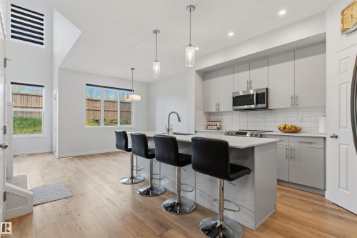 22614 99A Avenue, Edmonton, AB - Indoor Photo Showing Kitchen With Upgraded Kitchen